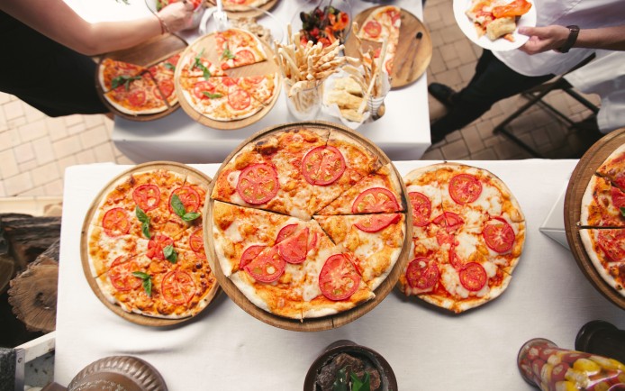 Pizzaparty.jpg