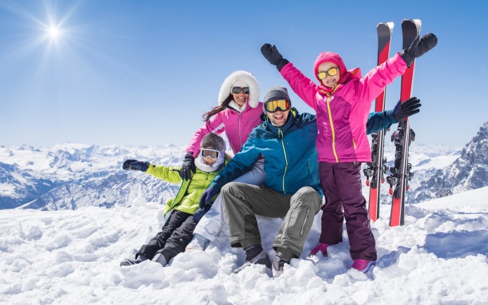 IS Skivakantie gezin.jpg
